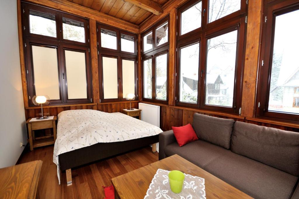 Gimnazjalna 5 - Apartamenty I Pokoje W Centrum Zakopanego Bilik gambar