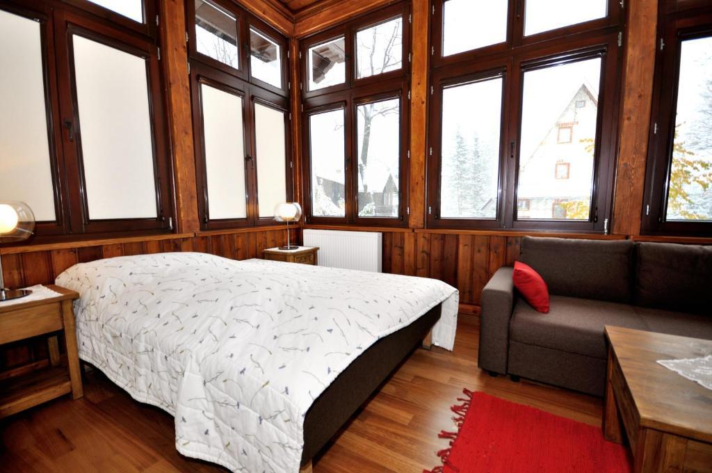 Gimnazjalna 5 - Apartamenty I Pokoje W Centrum Zakopanego Luaran gambar